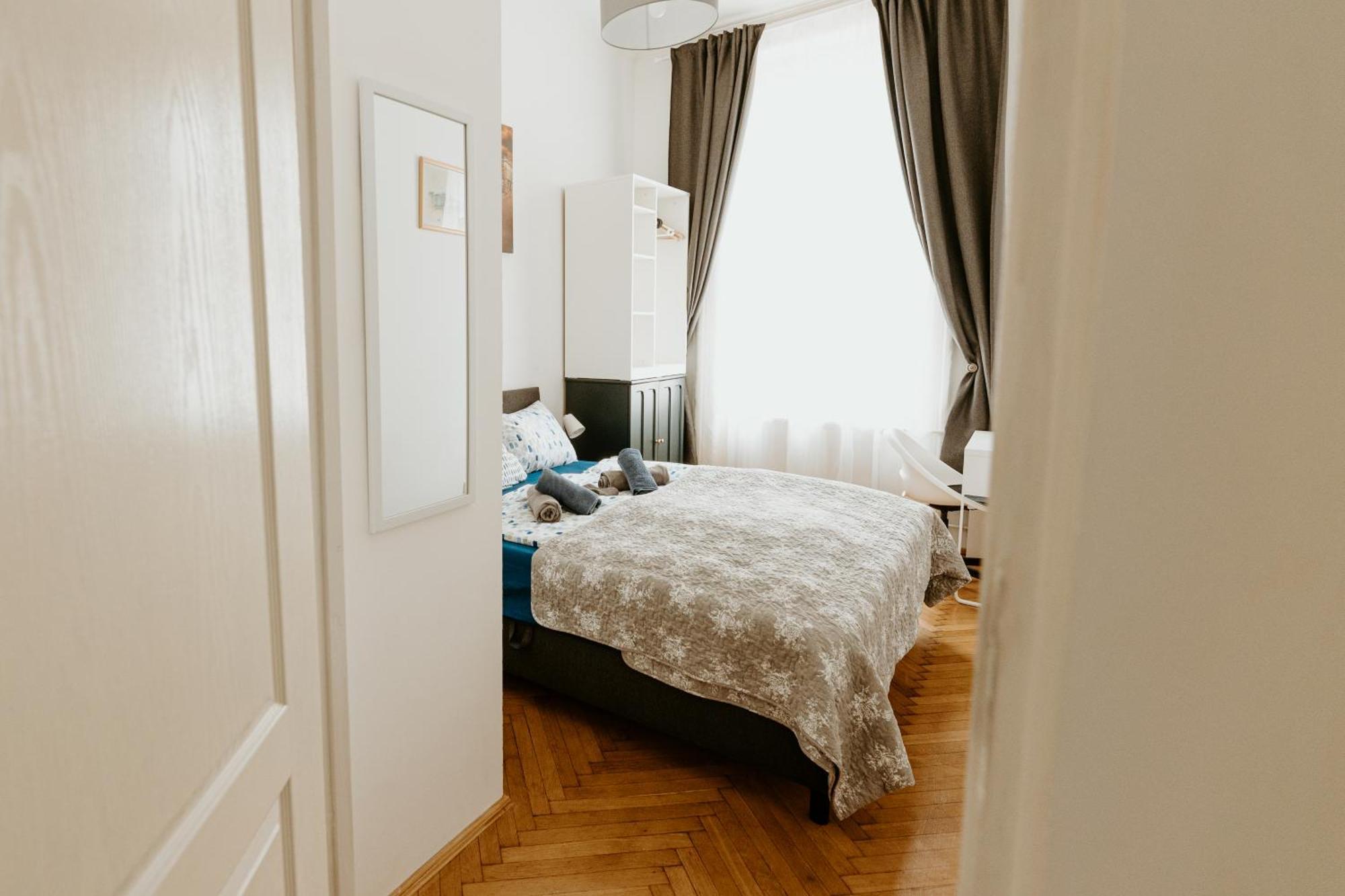 Margaret & Violet Apartments - Peaceful Stay Downtown Budapest Exterior photo
